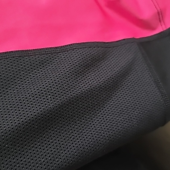Nike Athletic Cropped Leggings Black Pink Stripe Mid Rise Stretch Medium - Picture 5 of 12